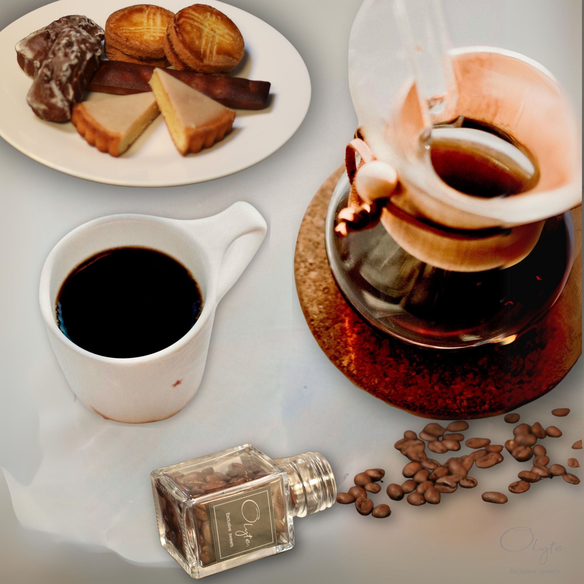 Olyteのコーヒーは、今回の焼き菓子の為に焙煎士自らがオリジナルに配合したブレンドコーヒーです。何種類ものブレンドを試して最も相性が良いオリジナルブレンドコーヒーを完成させました。